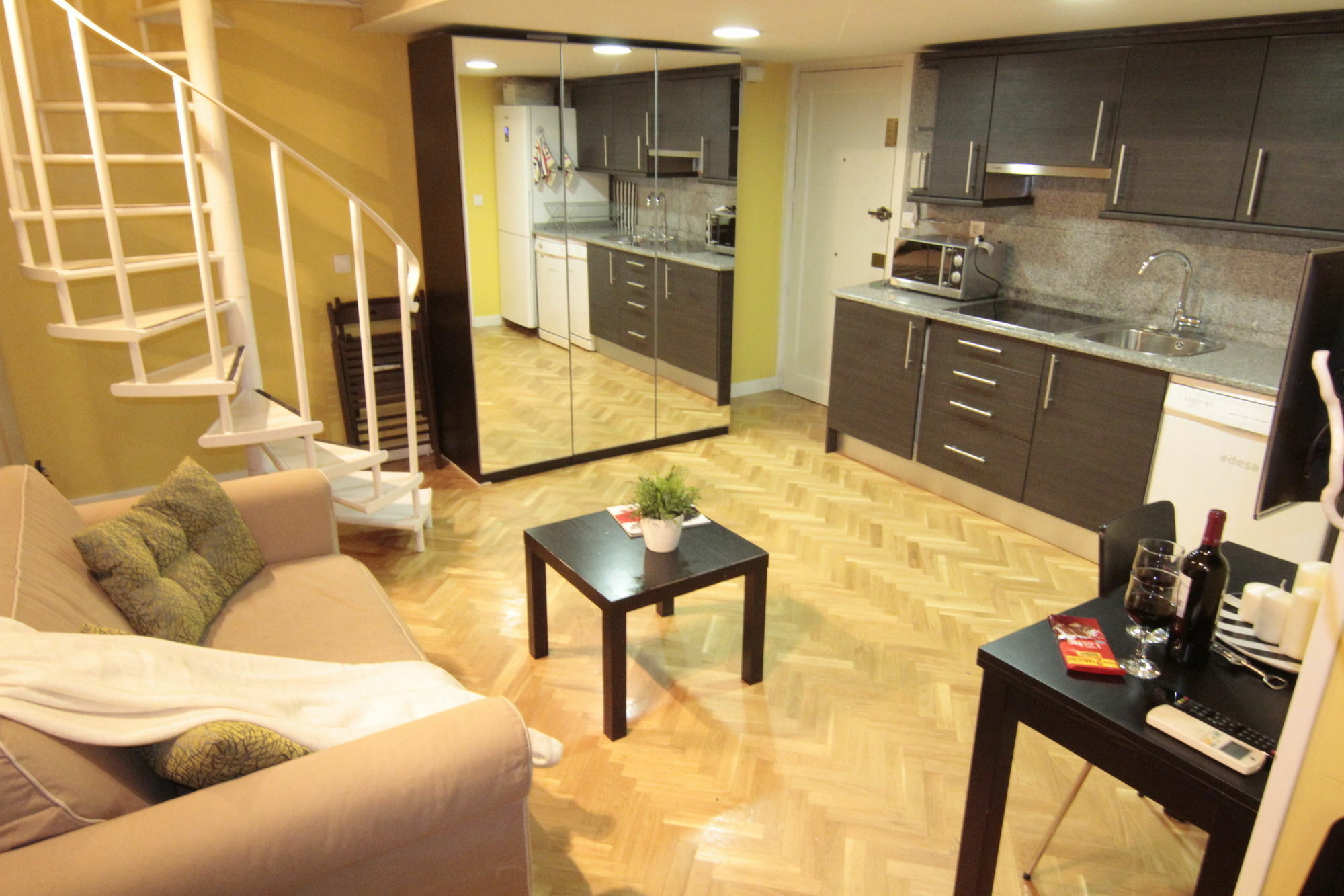 Sol Mayor Apartment Мадрид Екстер'єр фото
